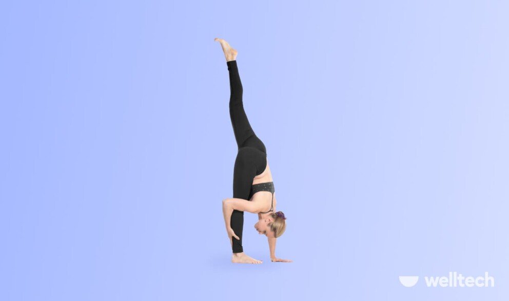 a woman is doing yoga, practicing Standing Splits Pose (Urdhva Prasarita Eka Padasana)_standing yoga poses