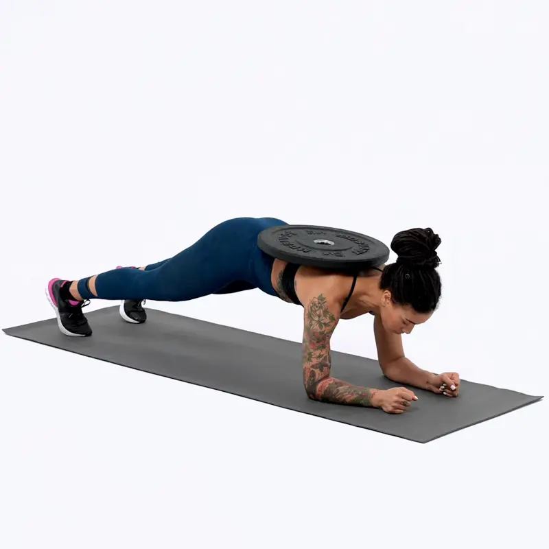a woman is working out, doing Plate Forearm Plank_how to lose upper body fat