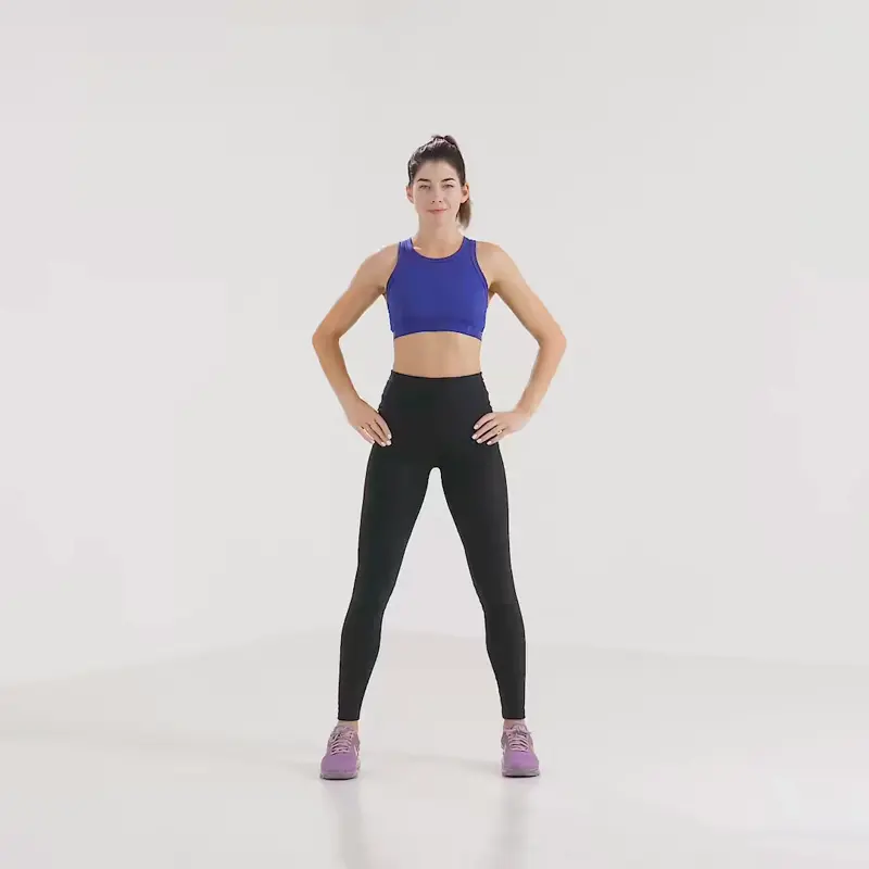 a woman is working out, doing curtsy lunge_how to lose weight in thighs and butt